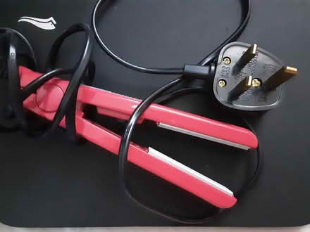 Photo of free Hair crimper (OX4 Greater leys) #1