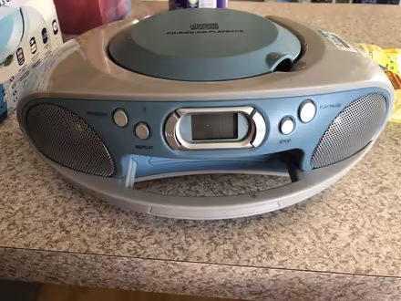 Photo of free CD Player & Radio (CT7) #1