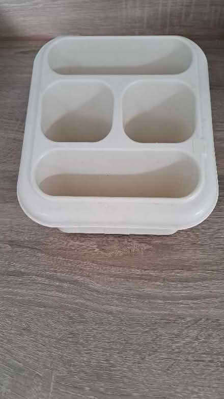 Photo of free Cream washing up cutlery holder (Abbeydale GL4) #1