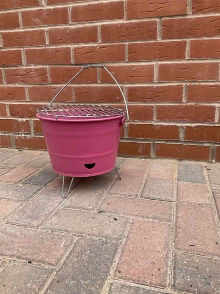 Photo of free BBQ in a bucket (Dunston S41) #2
