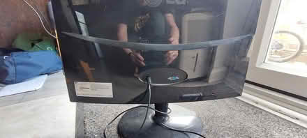 Photo of free LG Monitor (Great Hollands RG12) #3
