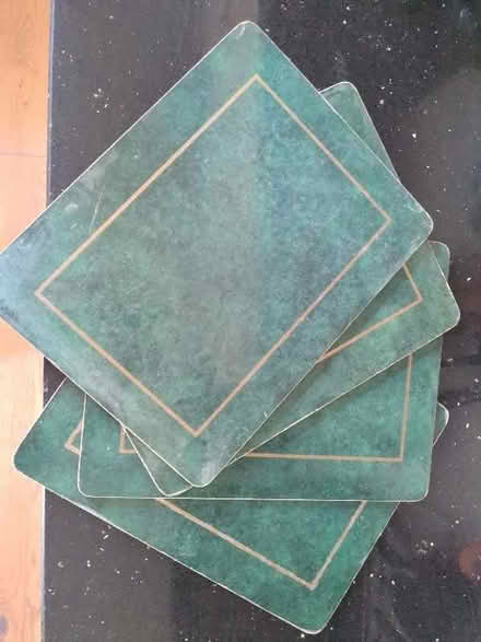 Photo of free 4 table placemats (Woodley RG5) #1