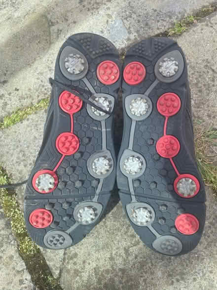 Photo of free Men’s golf shoes (Larkfield) #2