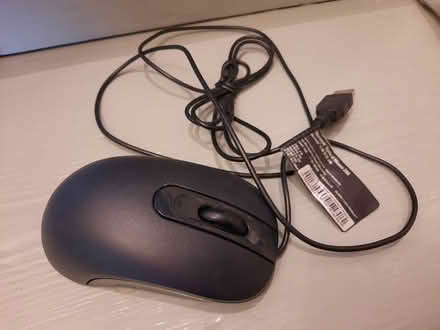 Photo of free Optical computer mouse with cord (Richmond TW9) #1