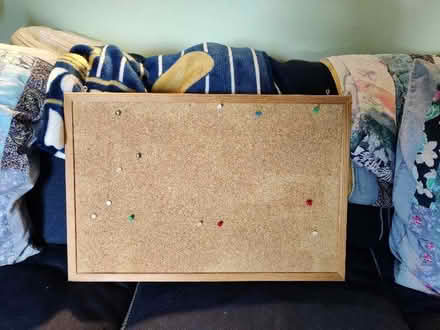 Photo of free Cork Pinboard (Chesham HP5) #1