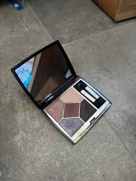 Photo of free Dior Eyeshadow palette (Canonbury N1) #1