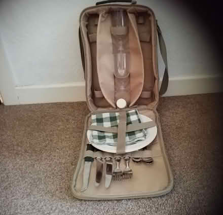 Photo of free Picnic hamper (Winton BH9) #1