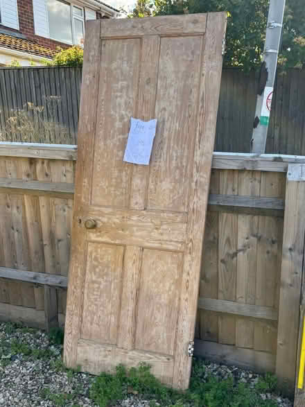 Photo of free Solid pine door (Pangbourne) #1