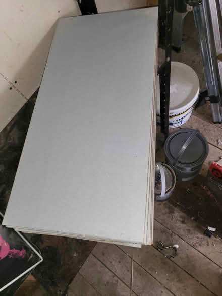 Photo of free Wall Tiles (Beckenham/elmers end) #1