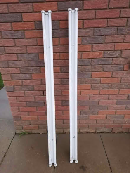 Photo of free 2 x Double 5 foot strip lights (Aylesbury Vale HP17) #1