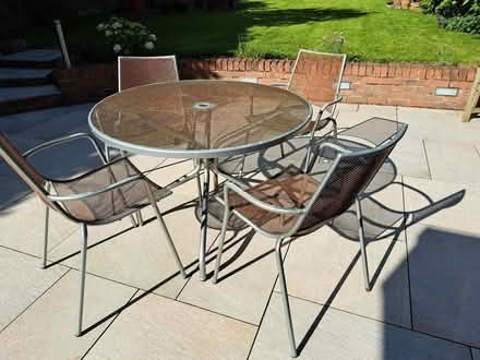 Photo of free Patio Table & 4 Chairs (Solihull B91)