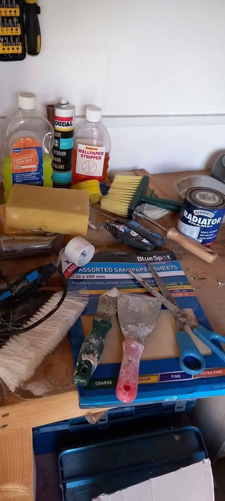 Photo of free Decorating Materials & Tools (Little Heath RG31) #1