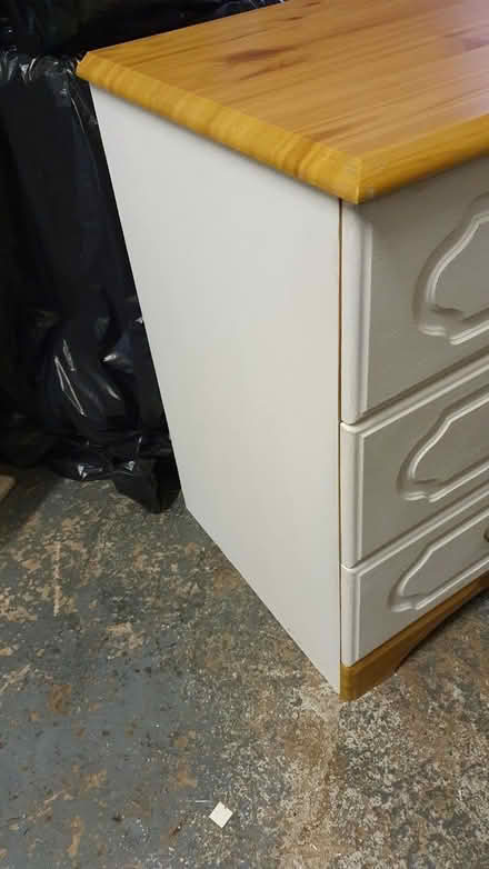 Photo of free Bedside type cabinet. (Hay Mills B25) #2