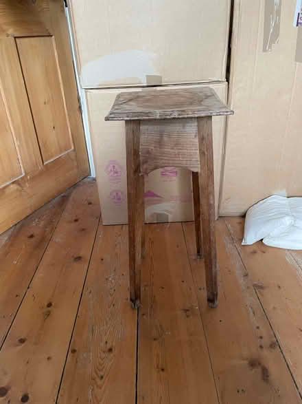 Photo of free Plant stand (HR4) #1
