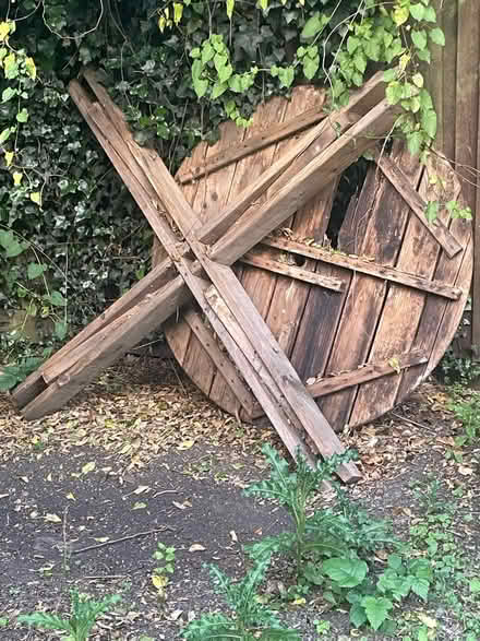 Photo of free Large scrap wood (Stevenage SG2) #1