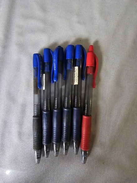 Photo of free Pilot G2 pen (Marsiling rise , 730128) #1