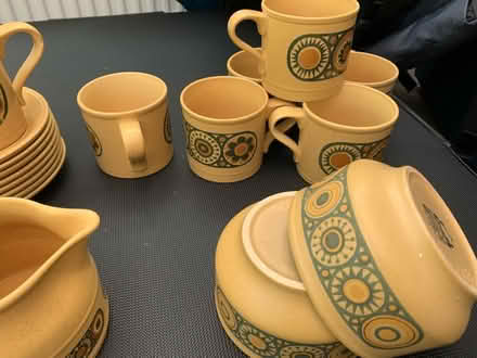 Photo of free 1970’s tableware (GU16) #1