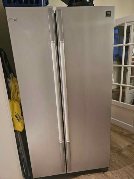 Photo of free American fridge freezer Daewoo (Edmonton N18) #1