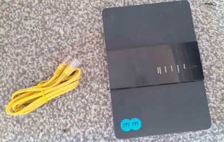 Photo of free ee box ^ cables (Forest Hill OX33) #1