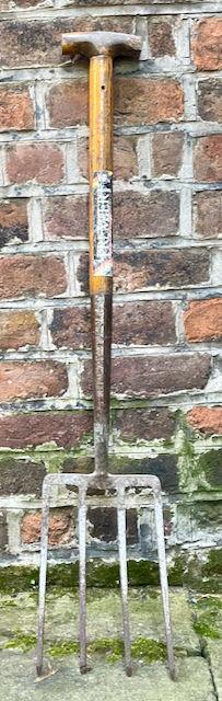 Photo of free garden fork - fair condition (Aigburth L17) #1