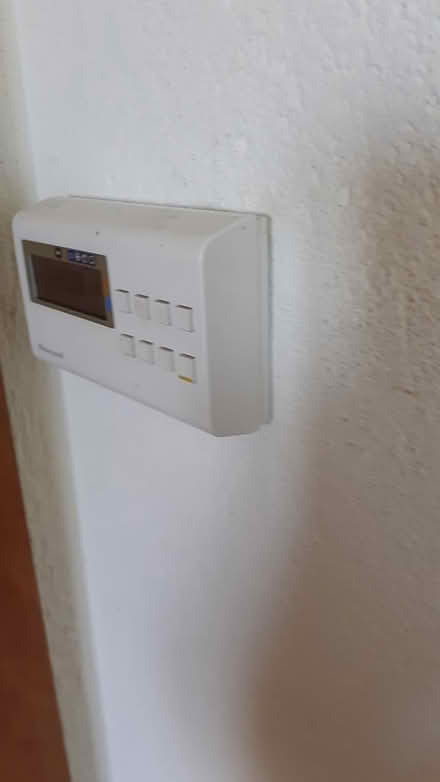 Photo of Heating room thermostat (shoeburyness SS3) #2