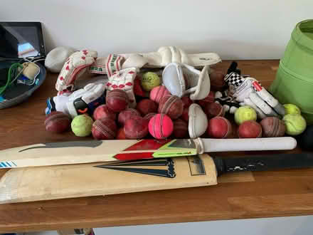 Photo of free Loads of youth cricket stuff (TW9 nr Chiswick bridge) #1
