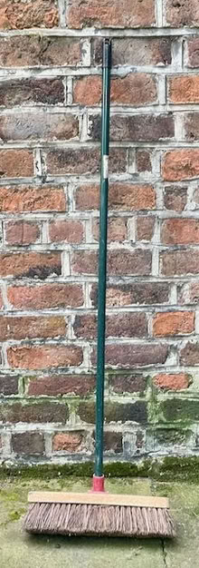 Photo of free garden / outside broom / brush - good condition (Aigburth L17) #1