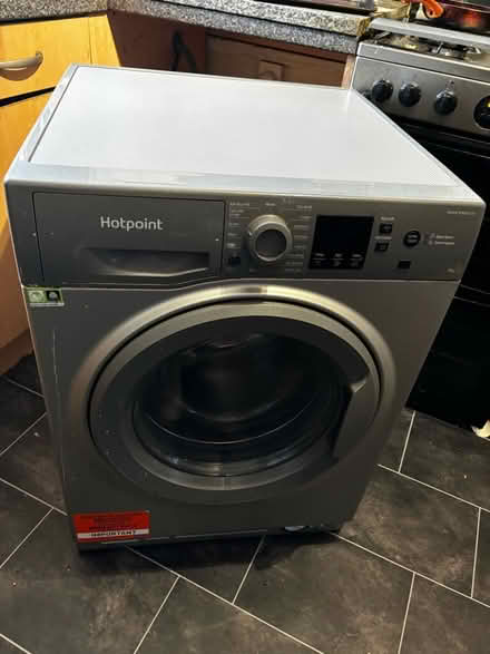 Photo of free Hotpoint washing machine (Haslemere) #1