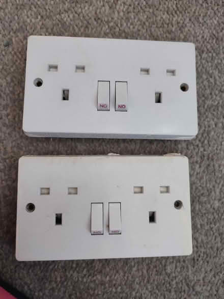 Photo of free 2 double sockets (Frechville) #1