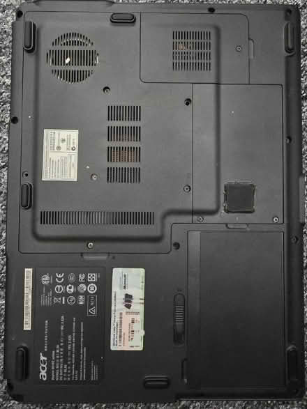 Photo of free Acer Aspire French laptop (Ruislip, HA4) #4