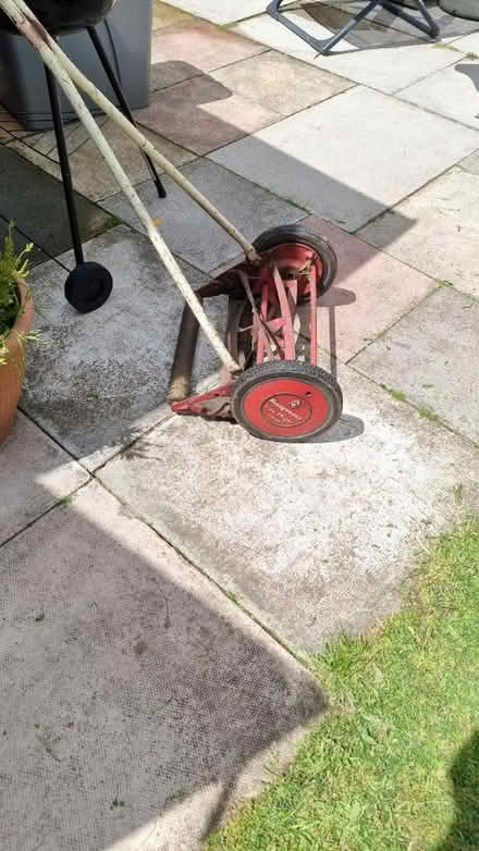 Photo of free Huskarvana reel lawn mower (CA4) #1