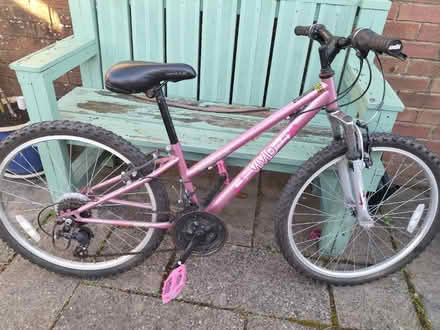 Photo of free Girls BIKE 8- 12yrs - APOLLO VIVID (Waterlooville PO7) #1