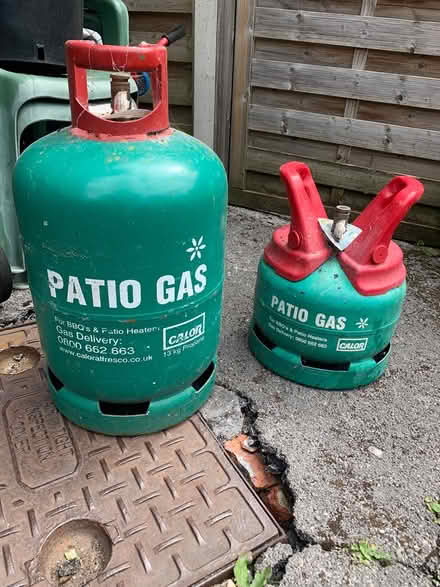 Photo of free 5 & 13kg propane canisters (S6 - Loxley/Malin Bridge) #1