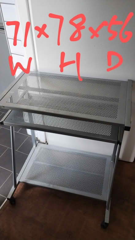 Photo of free Computer desk (Town centre, ME15 6) #1