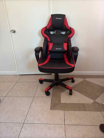 Photo of free Gaming chair (Palm springs)