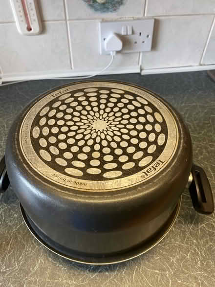 Photo of free Tefal stock pot (HA2) #2