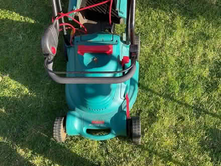 Photo of free Electric lawnmower - pls read fully (Bedford) #2