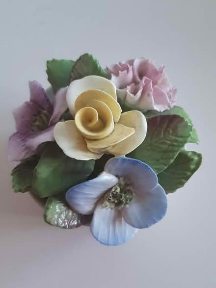Photo of free Coalport China flower ornament (WA11) #1