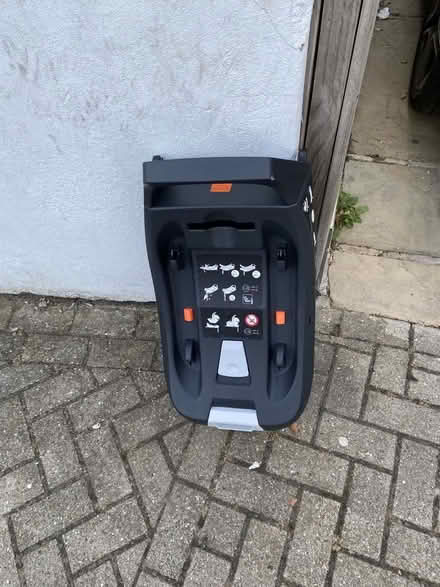 Photo of free Locking station for baby car seat (Wandsworth Common SW12) #1