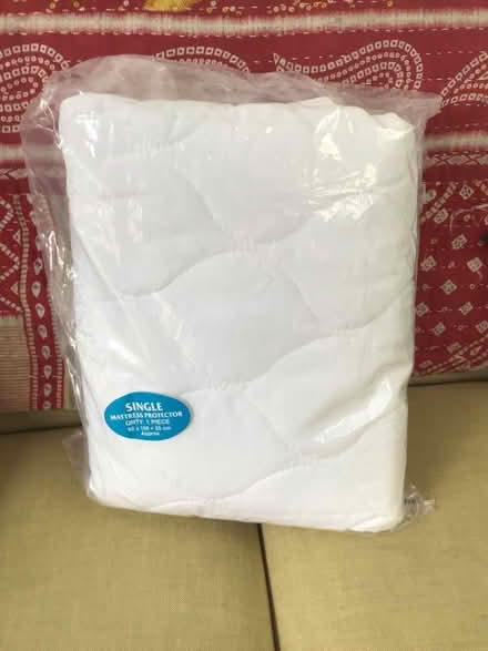Photo of free New Mattress protector single (Oldfield Park) #1