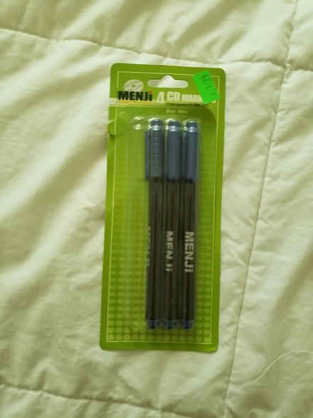 Photo of free markers for writing on CDs or DVDs (Greektown) #1