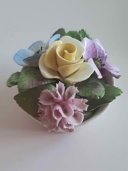 Photo of free Coalport China flower ornament (WA11) #3