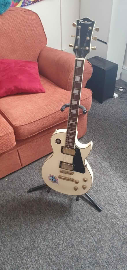 Photo of free Guitar starter kit (Tivoli GL50) #1