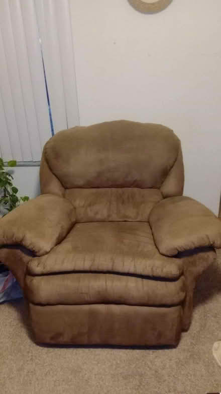Photo of free couch and recliner set (Tarpon Springs) #2