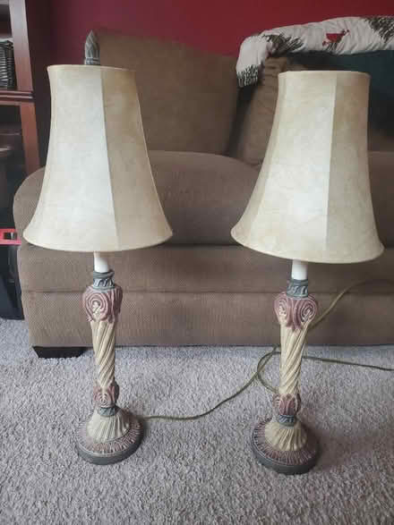 Photo of free 2 lamps (Sun valley glen burnie) #1