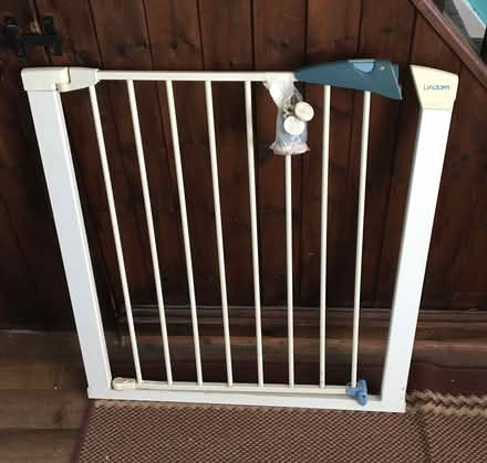 Photo of free Child gate (Sheldon B26) #1