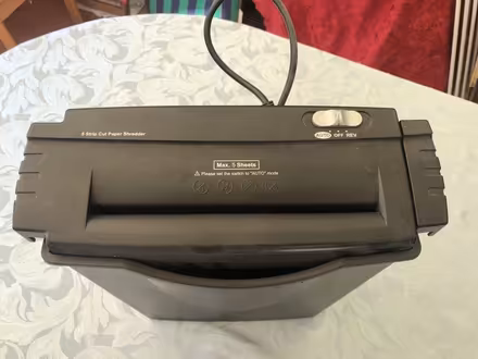 Photo of free Paper Shredder (CT7) #1