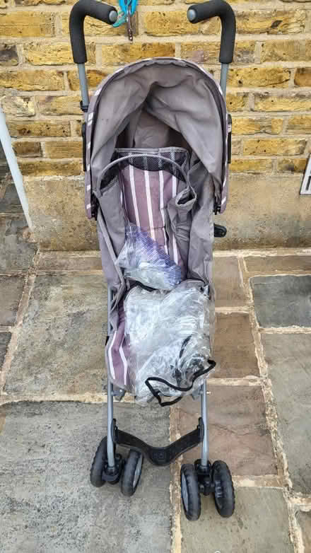 Photo of free Stroller / Buggy (Gillingham, ME8) #1