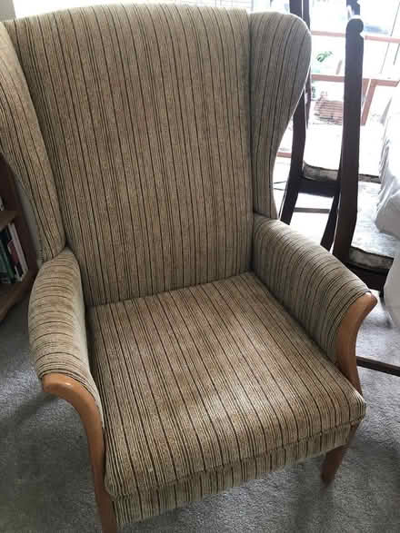 Photo of free armchair (Caversham Heights RG4) #1