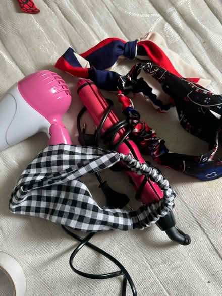 Photo of free Female items (Wolverhampton WV10) #3
